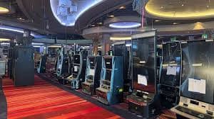 Dashboard dolar88 menampilkan berbagai kategori permainan termasuk Erek Erek, slot, sportsbook, dan live casino